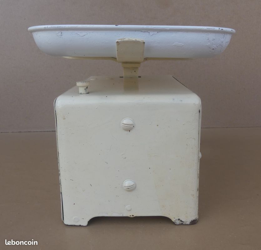 Ancienne balance de cuisine Lyssex Ancienne balance de cuisine Lyssex
