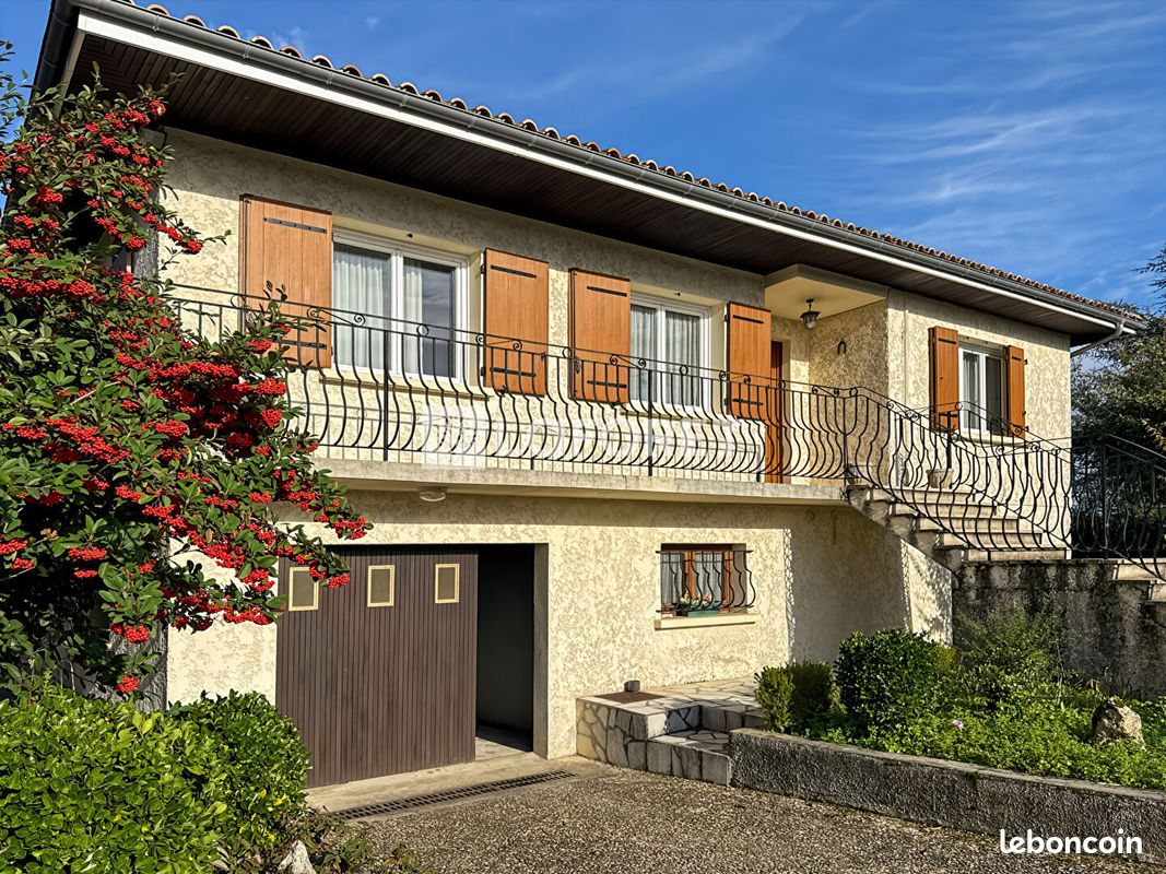 Maison 5 pièces 132 m² · à Galgon · 132 m² · 234 000 €