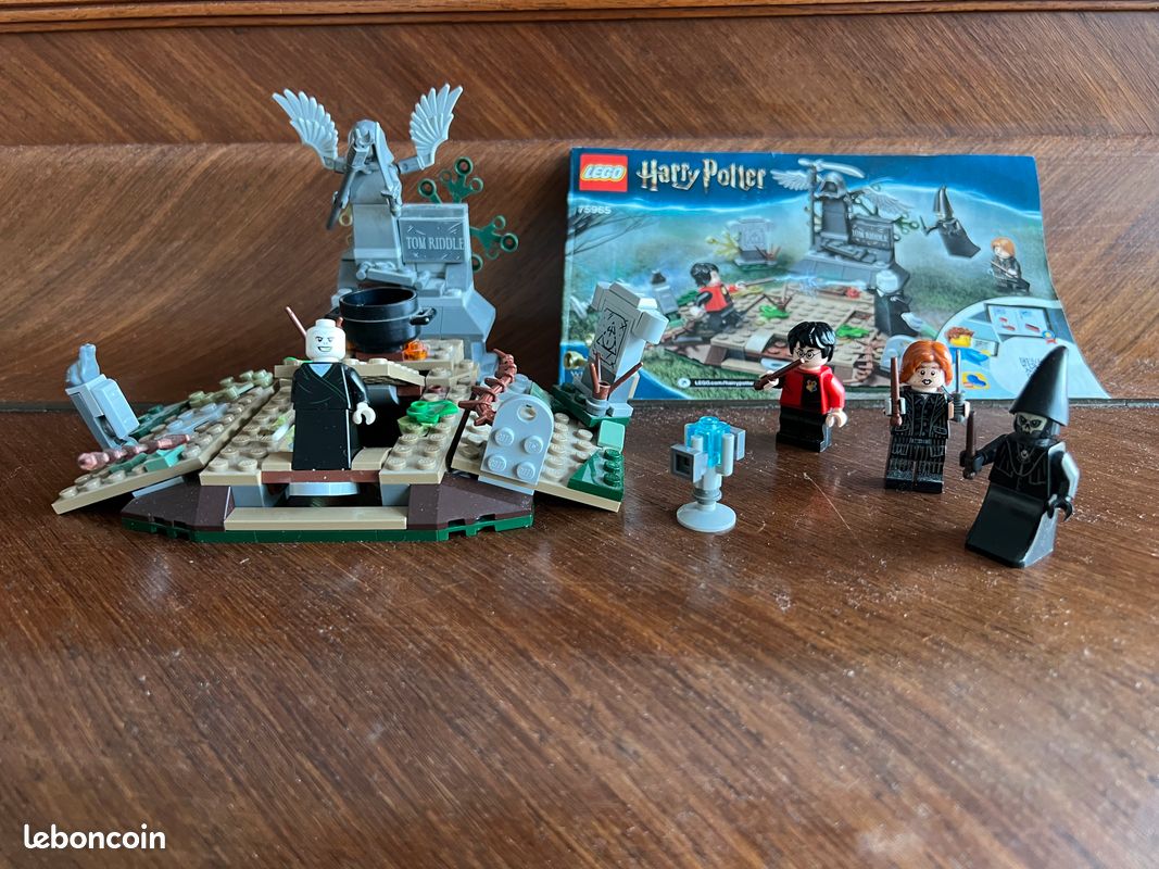 Lego Harry Potter 75965 La résurrection de Voldemort (image 2)