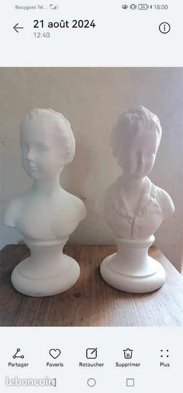 2 bustes en staff (image 1)