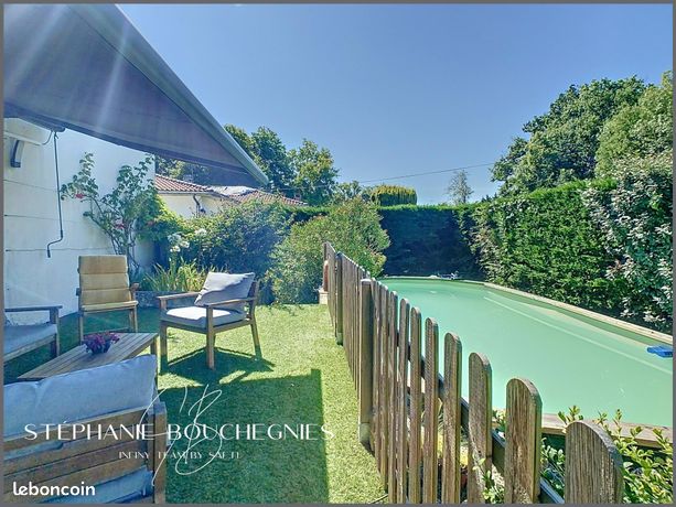 Maison 10 pièces 223 m²