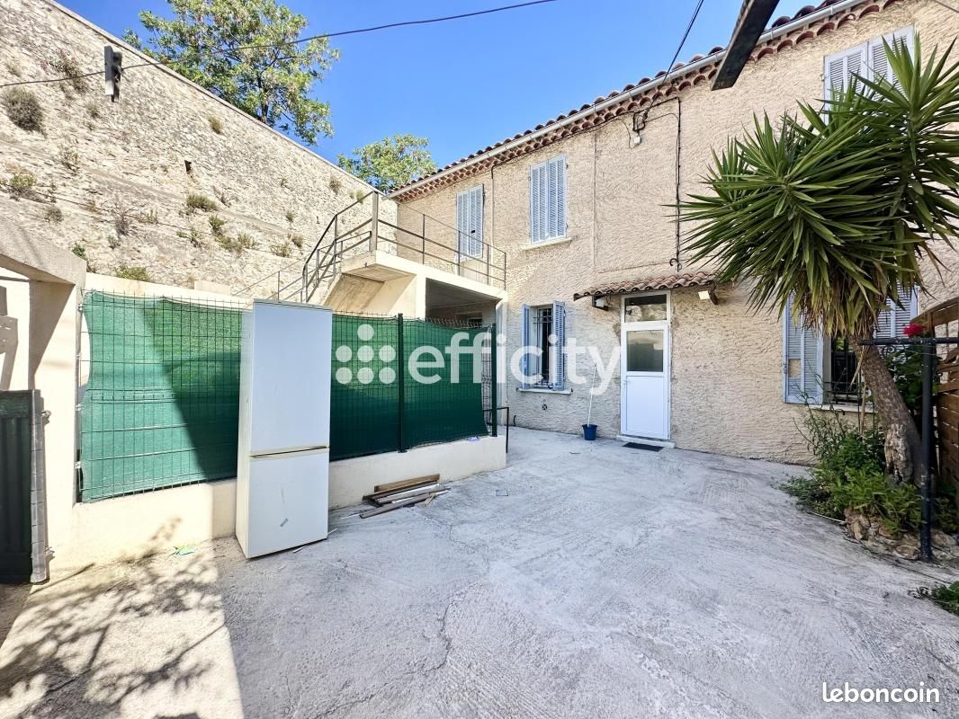 Maison 5 pièces 106 m² · à Marseille · 106 m² · 240 000 €