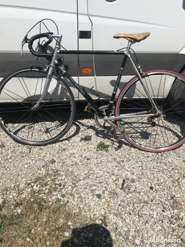 Vélo de course (image 1)
