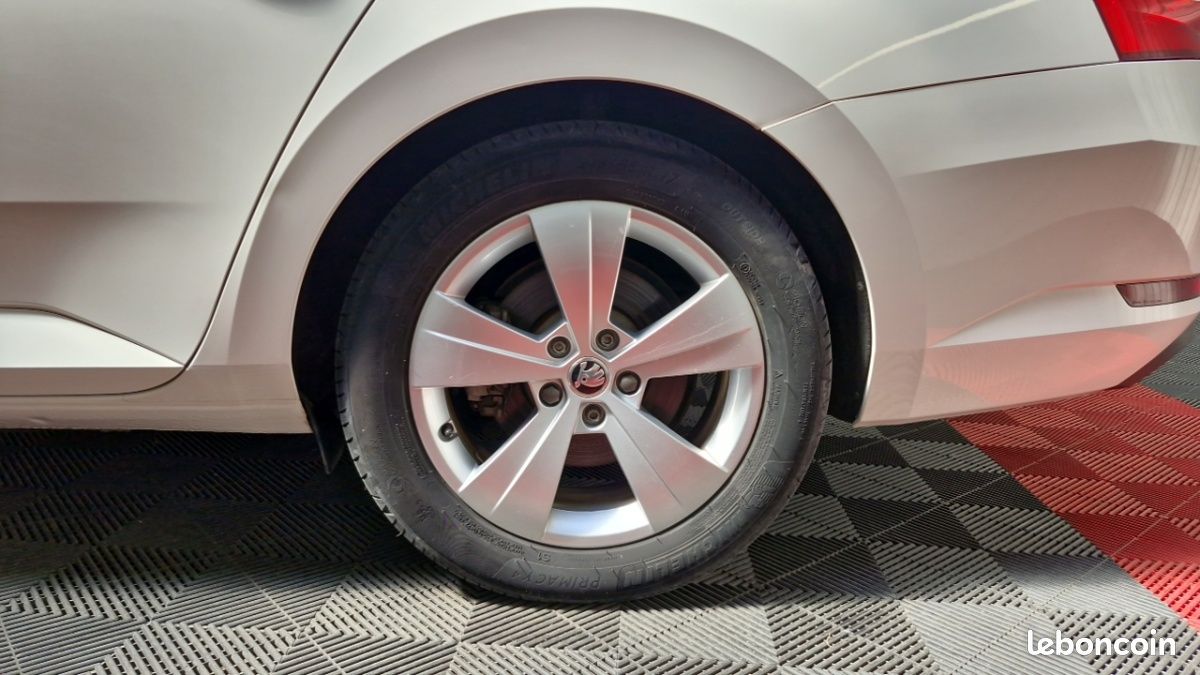 Skoda Superb 1.4 TSI PHEV 218ch DSG6 Business (image 19)