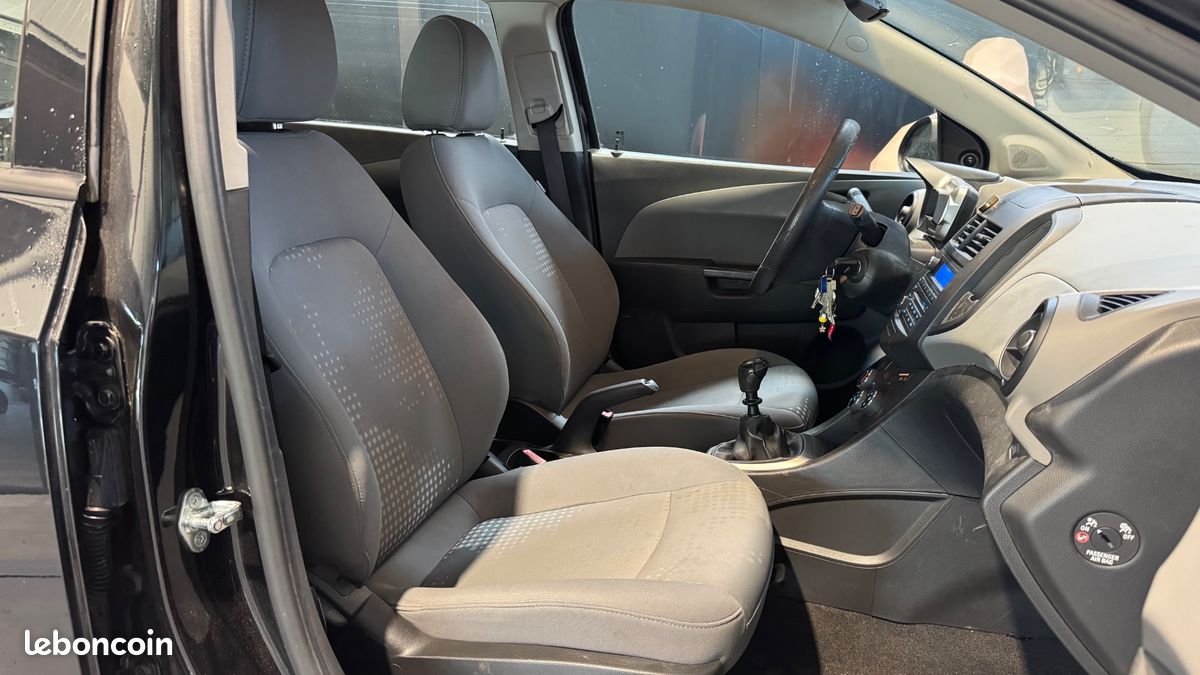 CHEVROLET AVEO 1.2 70 CH LS - RÉGULATEUR DE VITESSE - CLIm (image 8)