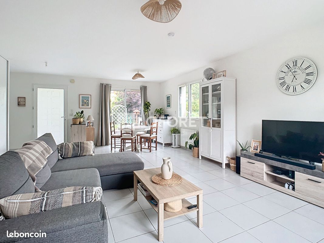 Maison 6 pièces 144 m² · à Fontaine-sous-Préaux · 144 m² · 1 125 €/mois