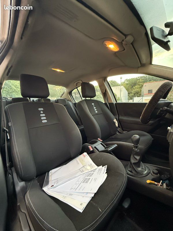 Renault Mégane II 1.5 dCi 105 – Distribution, révision et CT OK ✅ (image 5)