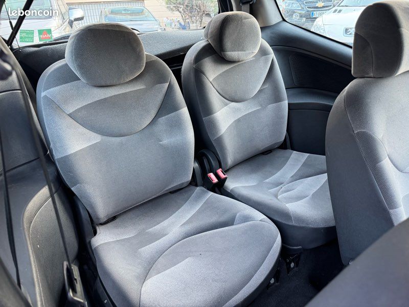 Citroën C2 1.4i 73 CH Clim (image 4)