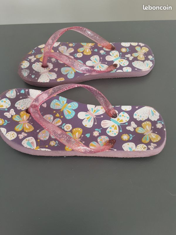 Paire de tongs violette à fleurs taille 30 (image 3)