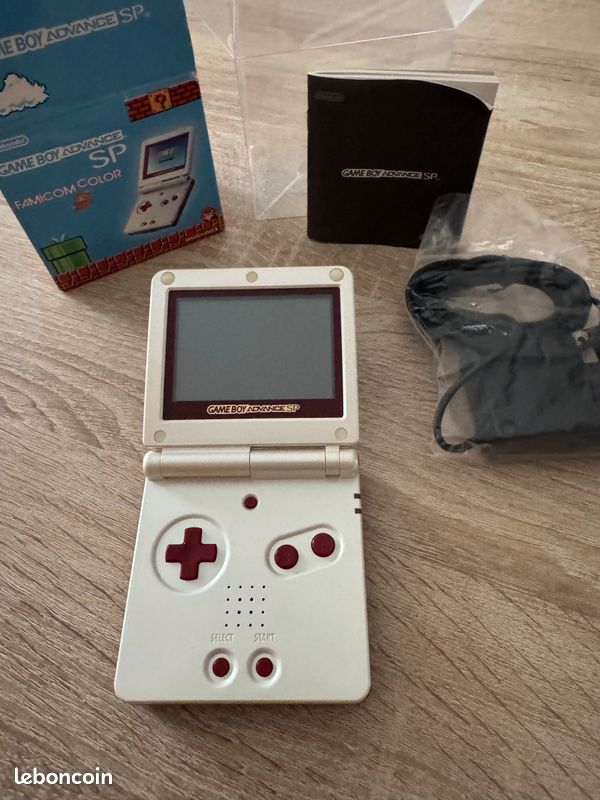 Nintendo GBA SP FAMICOM COLOR Consoles