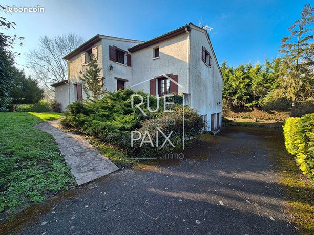 Pavillon 7 pièces 182 m²