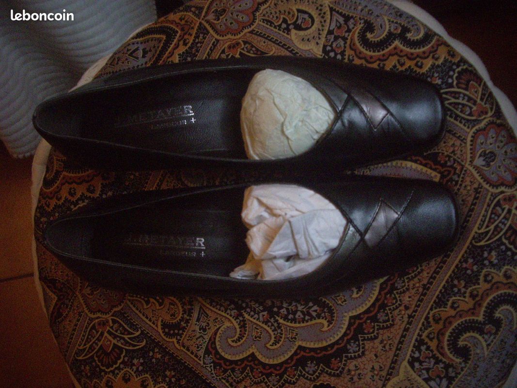 Chaussures classique chic femme escarpins cuir à talon comme neuf pointure 38 marque Metayer (image 2)