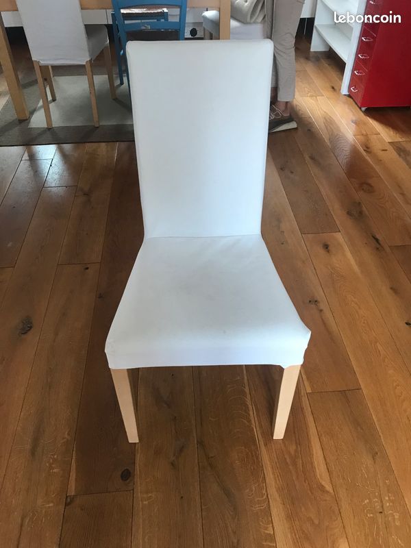 Chaises blanches (image 3)