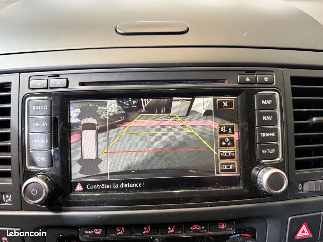 VOLKSWAGEN TRANSPORTER COMBI 2.0 BiTDI 180 FAP Court 9pl (image 26)