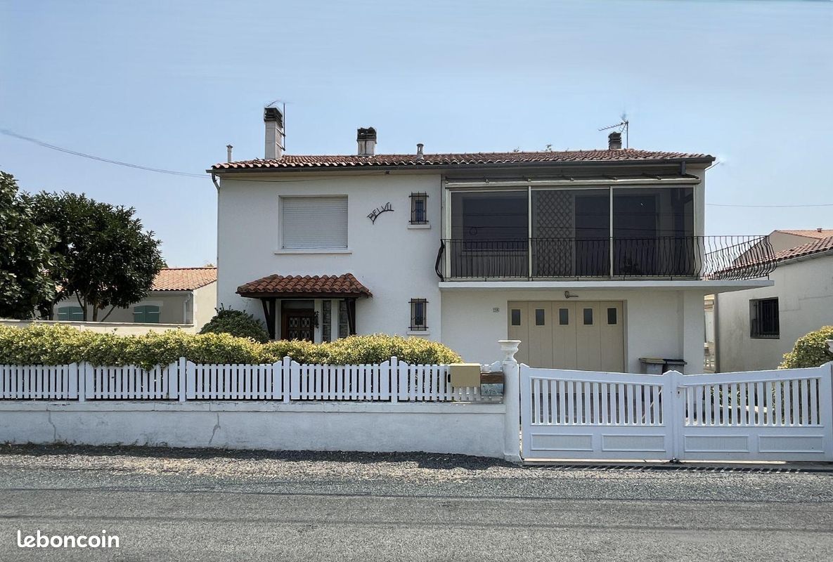 Maison 7 pièces 182 m² · à Marans · 182 m² · 343 200 €