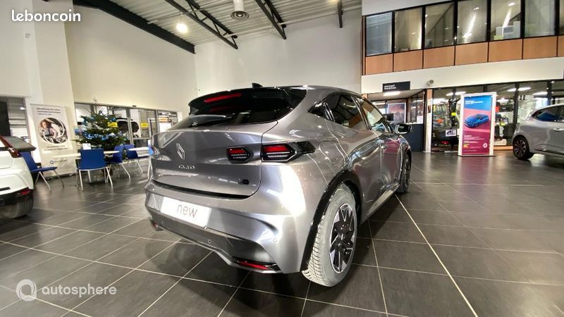 Renault Clio 1.8 E-Tech 160ch full hybrid Techno (image 5)