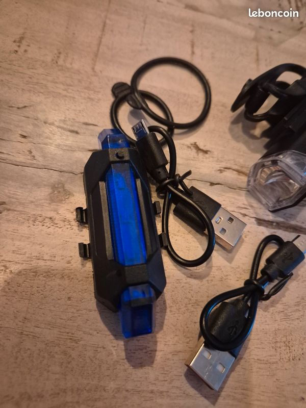 Lampe Velo Lumiere Velo Avant Et Arriere Phare De Vélo LED Nuit Équitation Sécurité Avertissement Lumière USB Charge VTT Accessoires Phare Ensemble (1) (image 3)