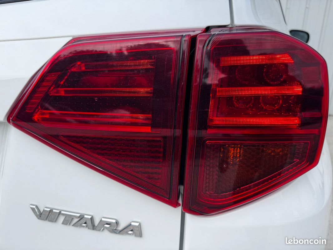 SUZUKI VITARA II PRIVILEGE 1.0 i BOOSTER JET 12V 111cv 5 PORTES (image 14)