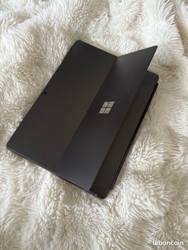 Surface Pro 9 + Clavier + Stylet - 13’ (image 3)