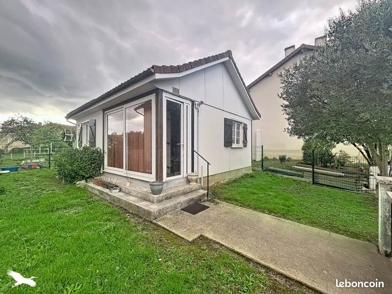 Maison 2 pièces 38 m² · à Mialet · 38 m² · 56 000 €