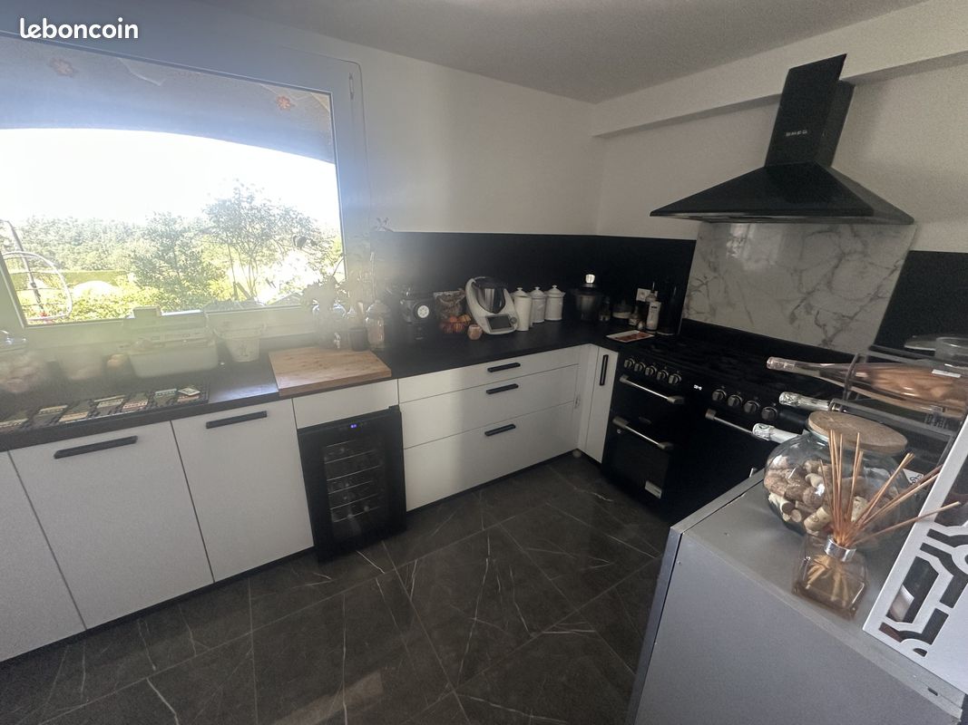 Maison 9 pièces 265 m² · à Yssingeaux · 265 m² · 364 000 €