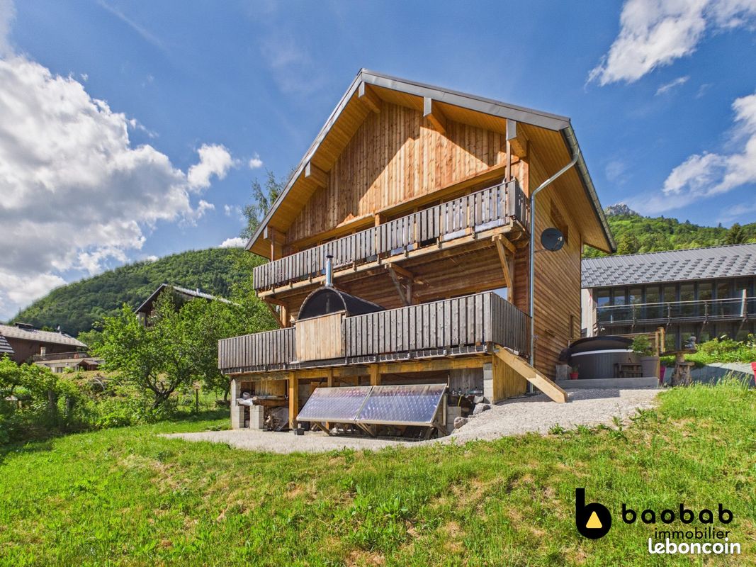 Maison 5 pièces 140 m² · à Aillon-le-Jeune · 140 m² · 479 900 €