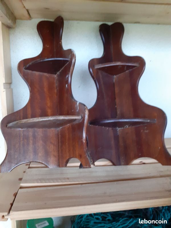 Lot de 2 étagères d'angles en bois (image 1)