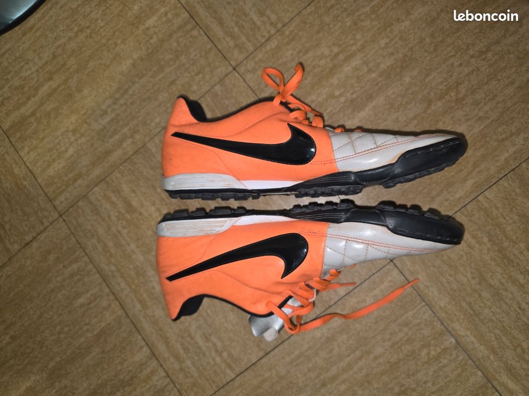 Lot 2 Paires Nike Football / Urban Taille 47.5 (Rare - Grande Taille) - Bon État (image 3)