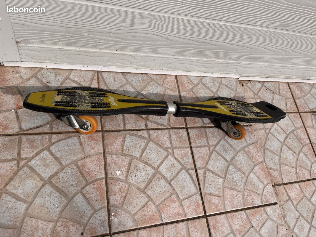 Skateboard à deux roues (image 5)
