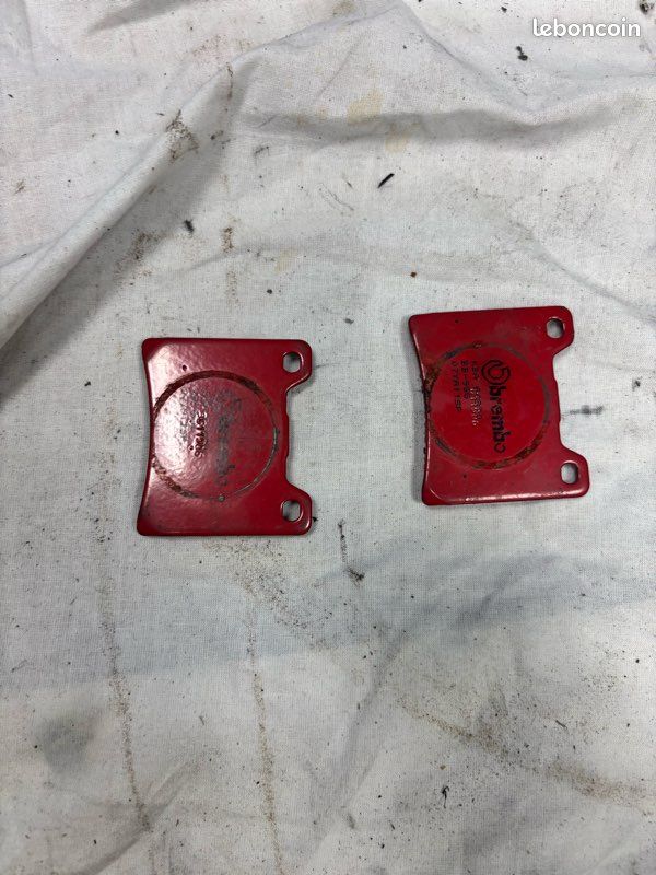 Plaquettes de frein avant moto thundercat 600 (image 3)
