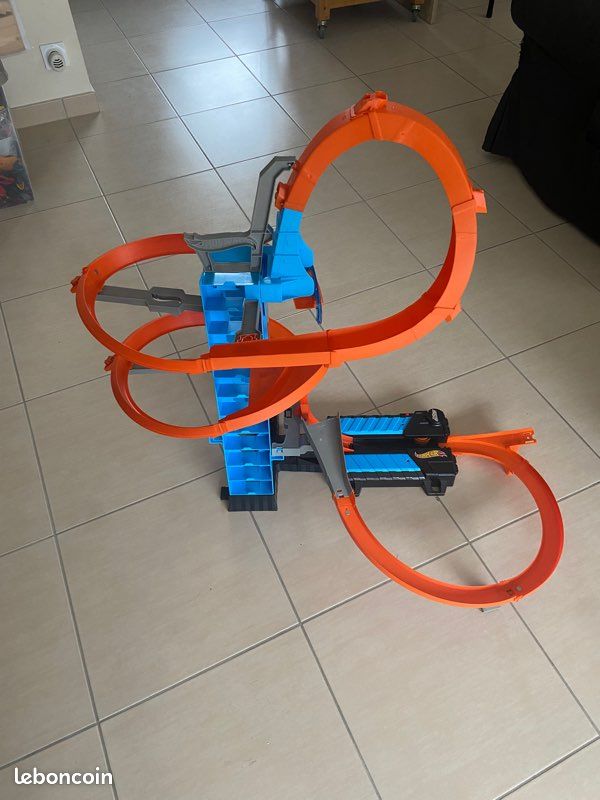Circuit hotwheels cascade (image 2)