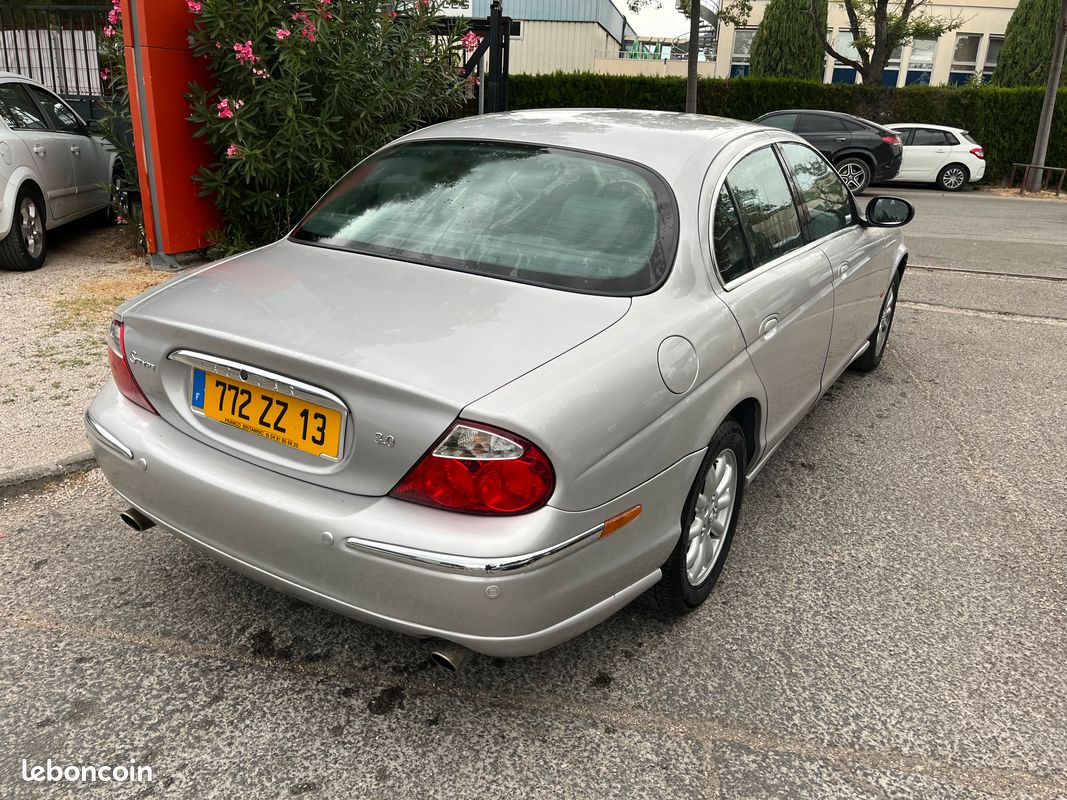 Jaguar s-type 3l v6 16v ph1 classique bva 1ère main (image 3)