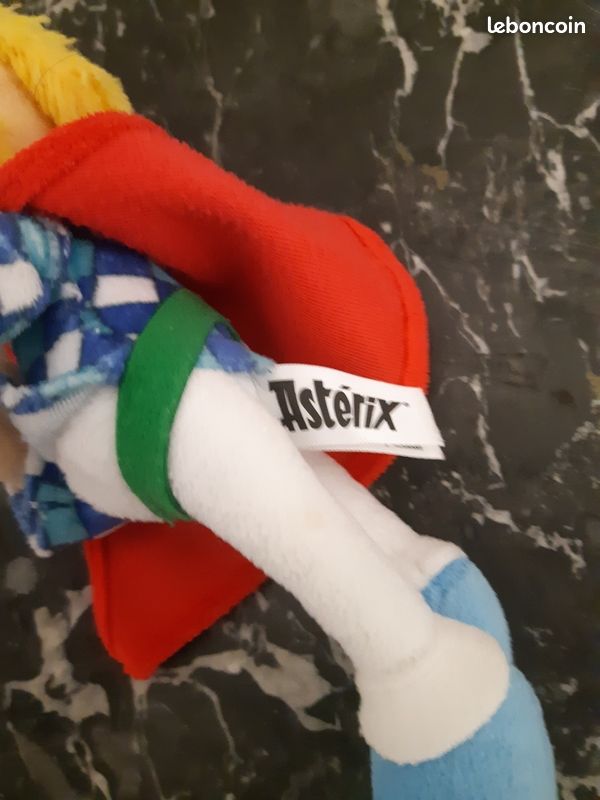 Peluche assurancetourix (image 3)