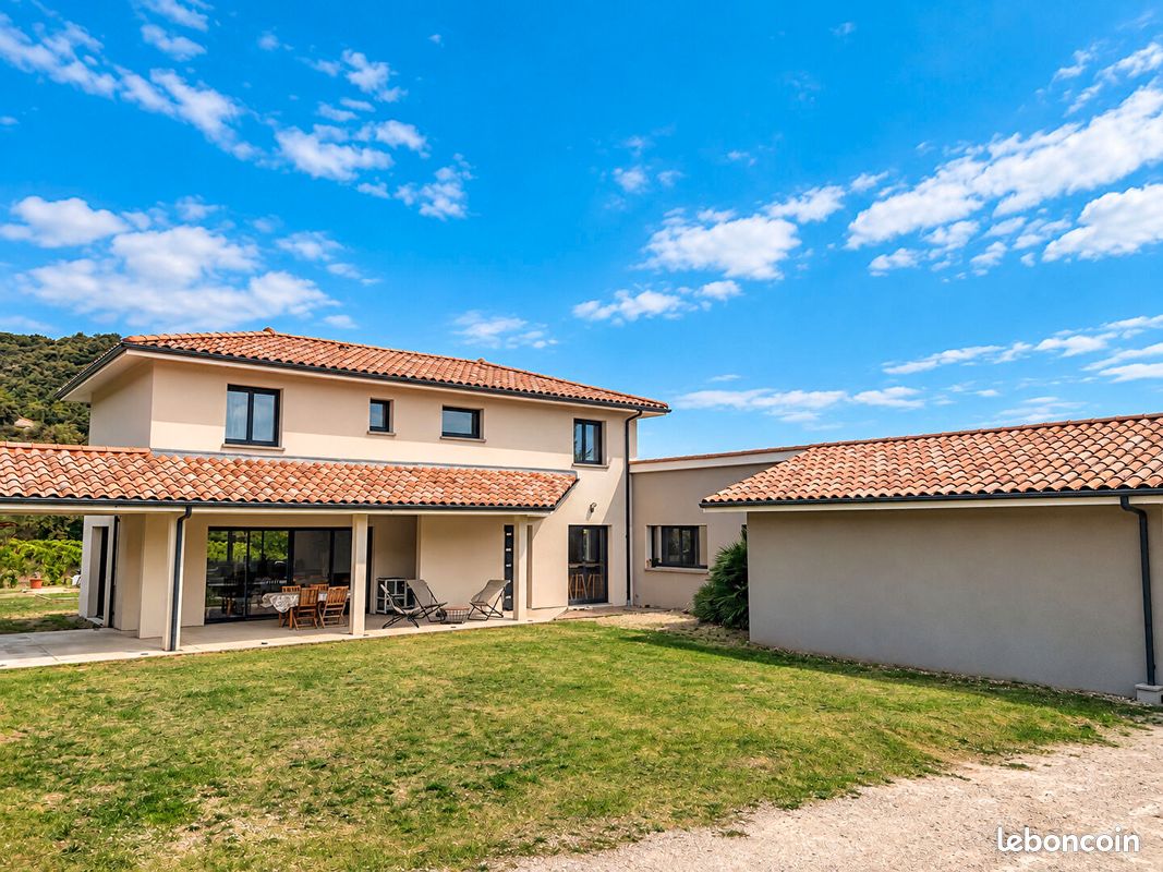 Maison 5 pièces 181 m² · à Cornas · 181 m² · 570 000 €