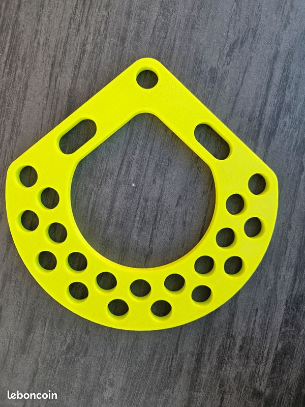 Support de rangement degaines escalade 19 emplacements PETG lime ou noir (image 1)