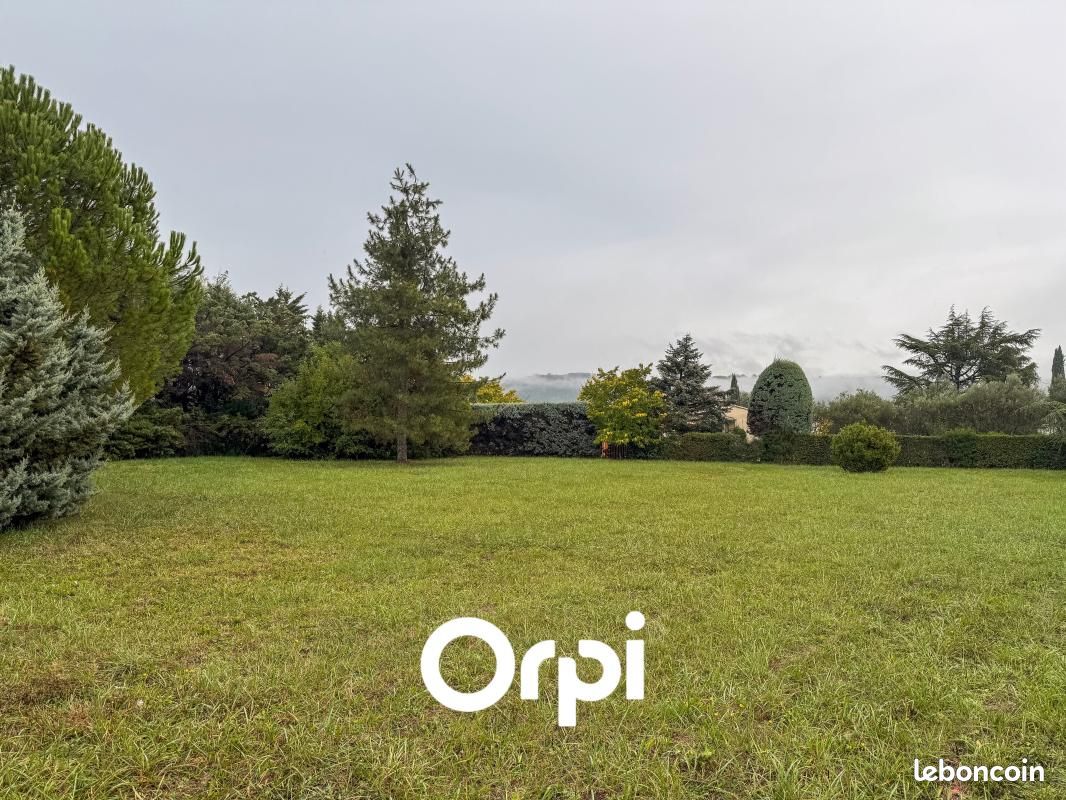 Terrain 2464 m² · à Saint-Sernin · 165 000 €