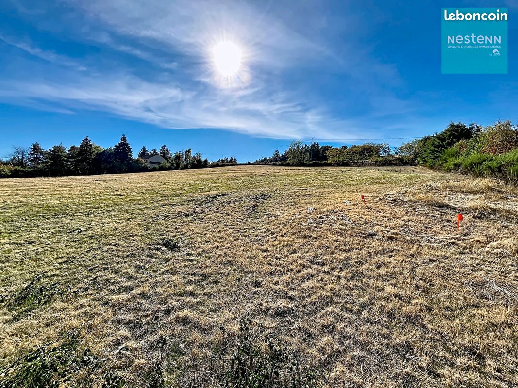 Terrain 2929 m² · à Marcilly-le-Châtel · 2 929 m² · 74 000 €