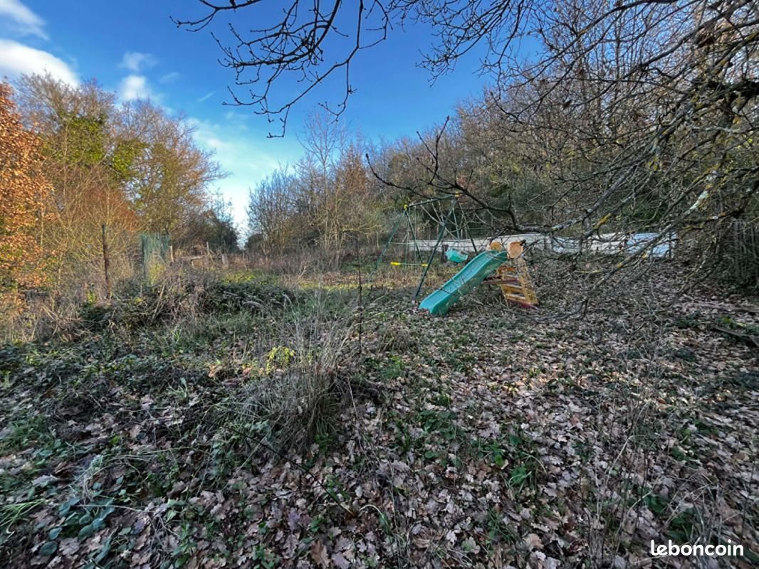 Terrain 4954 m² · à Tourves · 299 900 €
