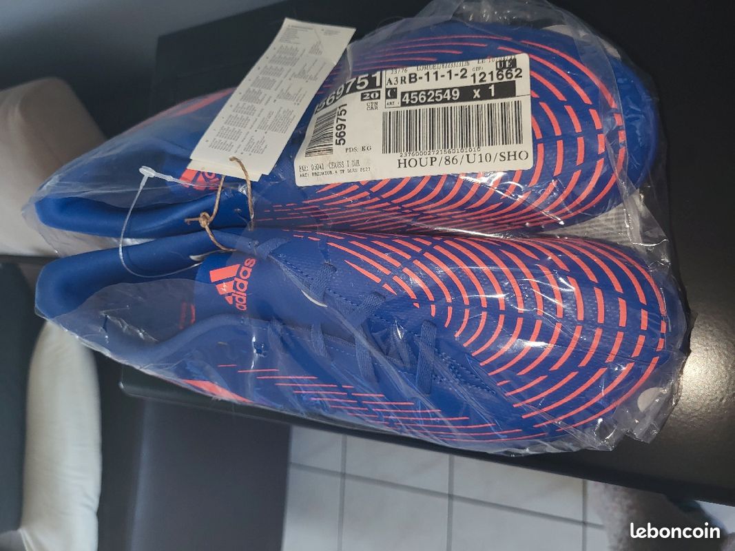 Chaussures foot salle (image 1)