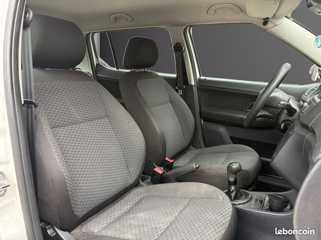 SKODA FABIA II 1.4 TDI 90 AMBITION 90Ch Garantie 12 mois (image 10)