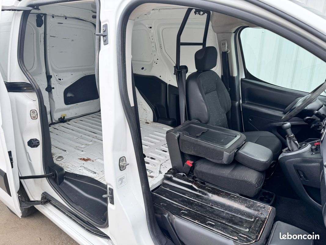 CITROEN BERLINGO II BUSINESS 1.6 HDI 90cv 3 PLACES avec PORTE LATÉRALE DROITE COULISSANTE (image 9)