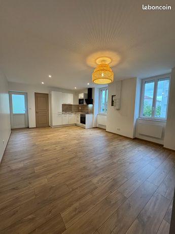 Appartement 67m2 refait à neuf avec extérieur