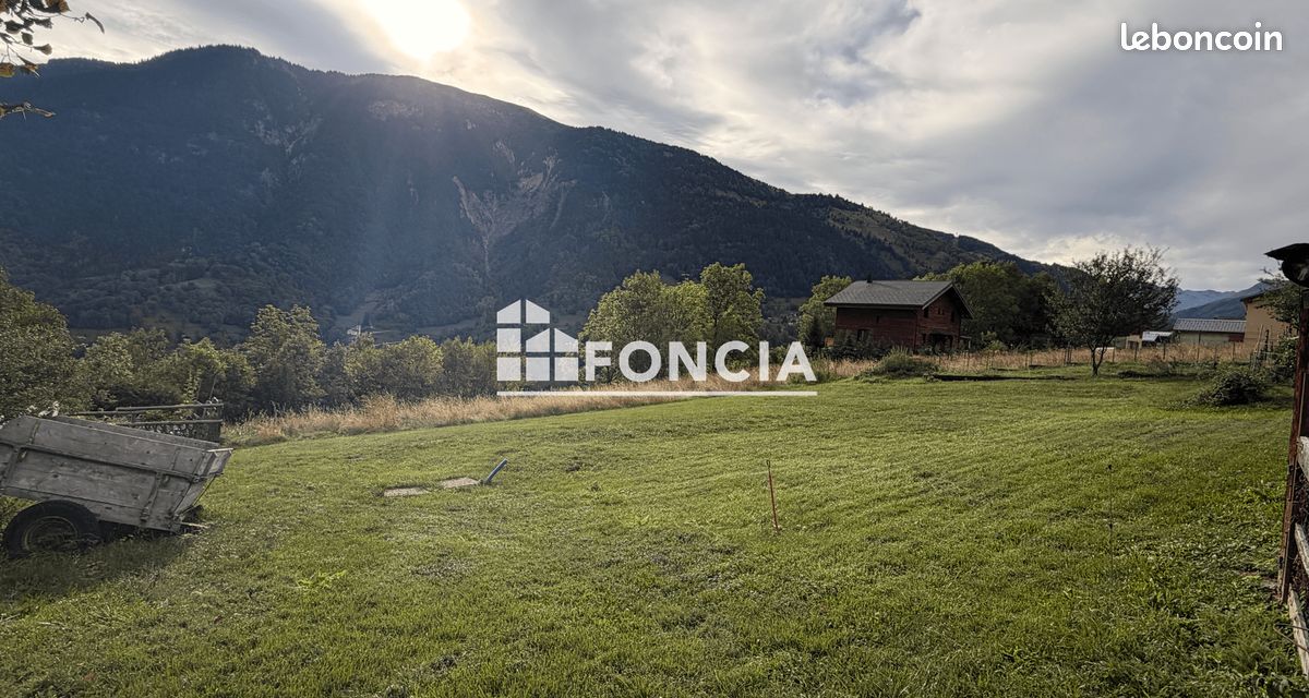 Terrain 617 m² · à Les Belleville · 617 m² · 140 000 €