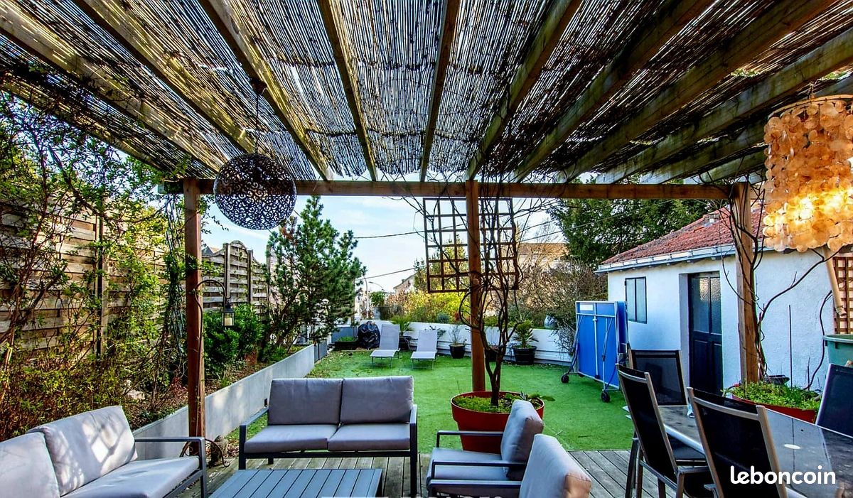 Maison 8 pièces 170 m² · à Cholet · 170 m² · 377 000 €