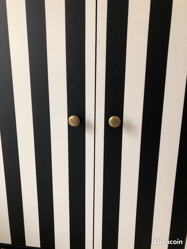 Buffet Noir et Blanc (image 2)