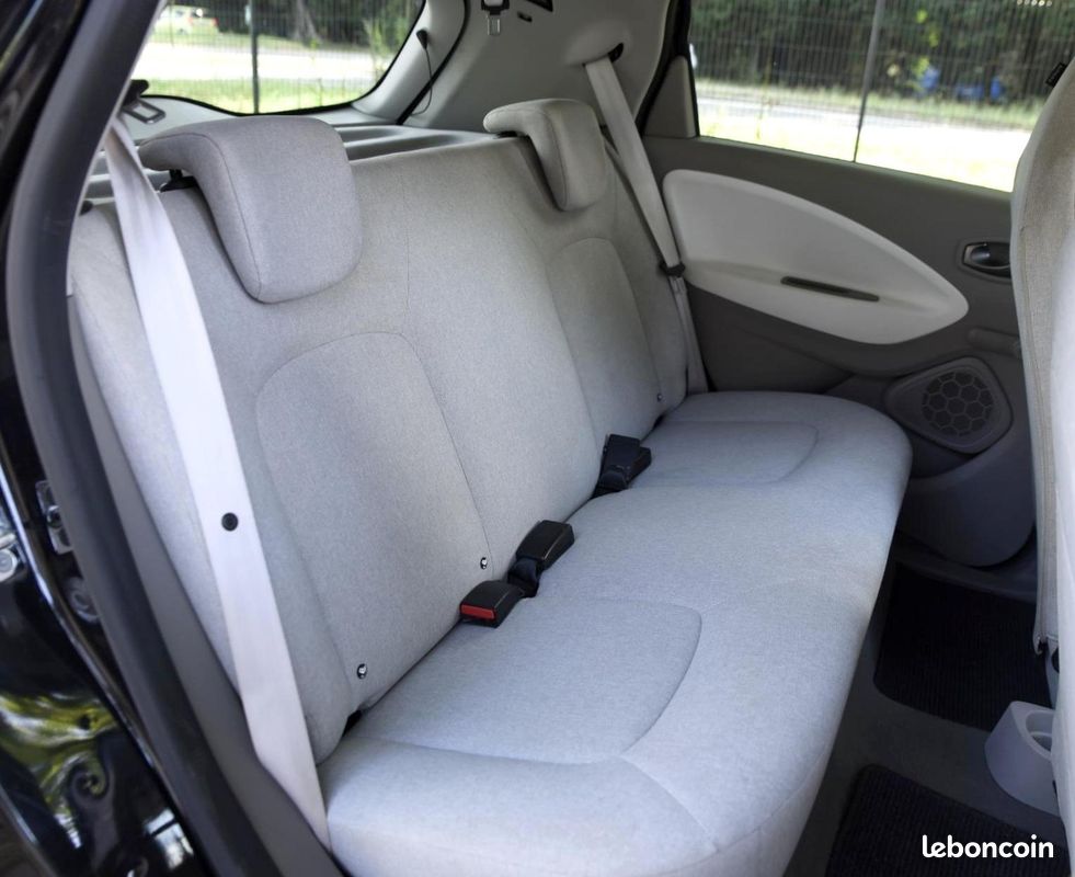 RENAULT ZOE R90 - 92ch - Finition Zen - Batterie en Location SOH 94% - Garantie 12 Mois (image 9)