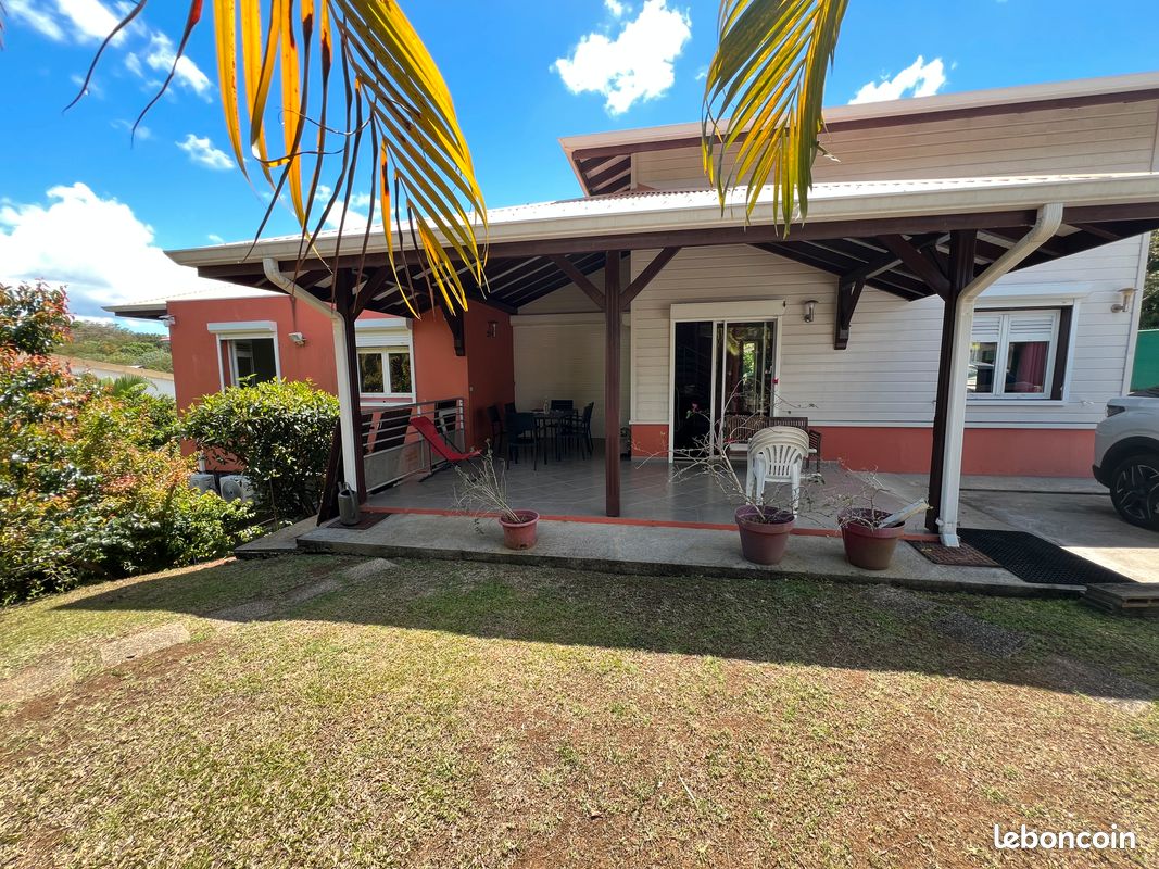 Appartement 4 pièces 210 m² · à Ducos · 210 m² · 580 000 €