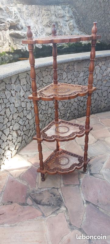 Mobilier Intérieur en Bois (image 2)