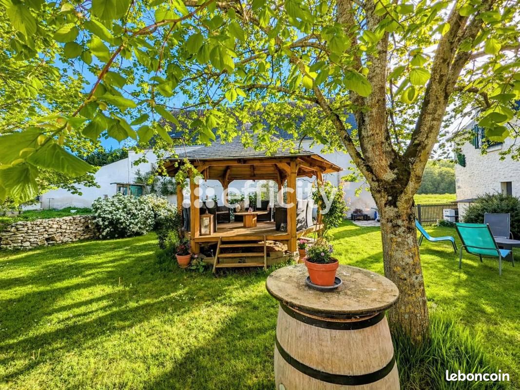Maison 12 pièces 330 m² · à Tauxigny-Saint-Bauld · 330 m² · 630 000 €