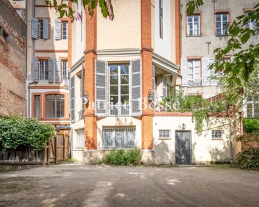Appartement 8 pièces 325 m²